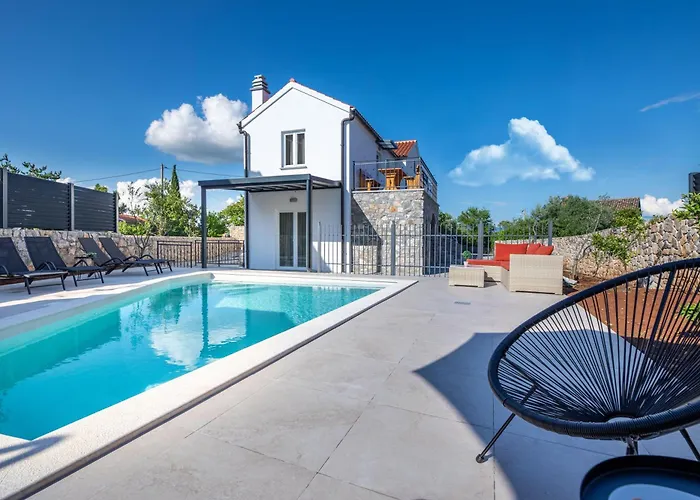 Βίλα Angelica Lakmartin