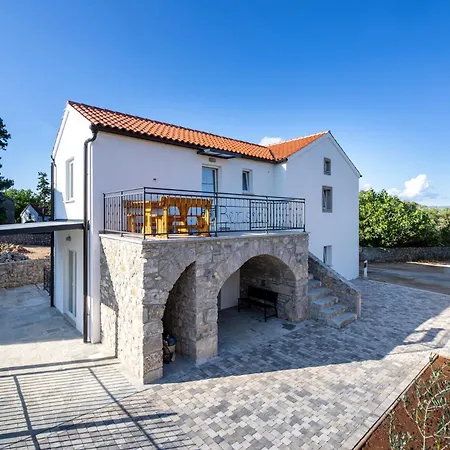 Vila Angelica